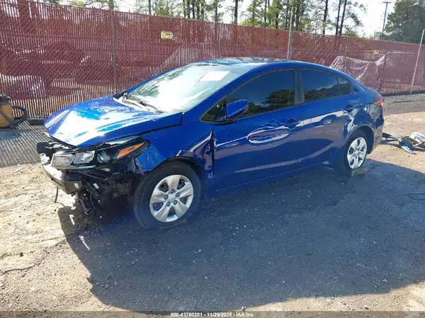 3KPFL4A72JE177162 2018 KIA FORTE - Image 2