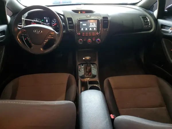 3KPFL4A72JE178814 2018 KIA FORTE - Image 8