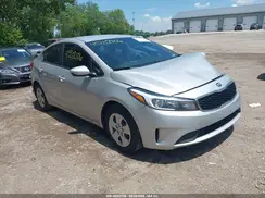 3KPFL4A72JE180692 2018 KIA FORTE