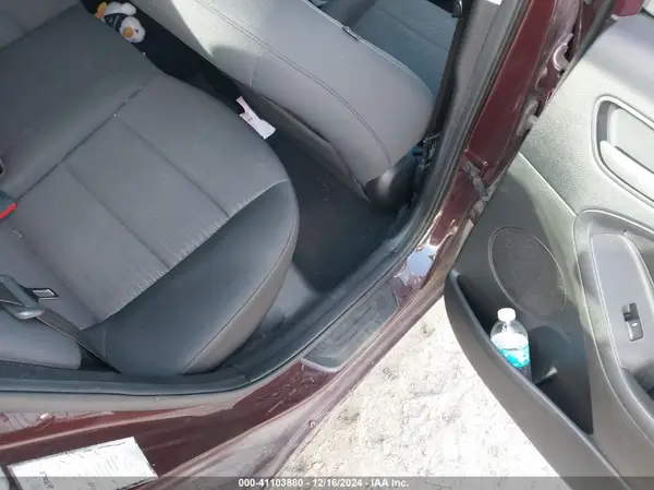 3KPFL4A72JE181759 2018 KIA FORTE - Image 8
