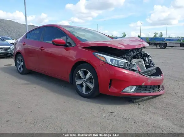 3KPFL4A72JE183124 2018 KIA FORTE - Image 1