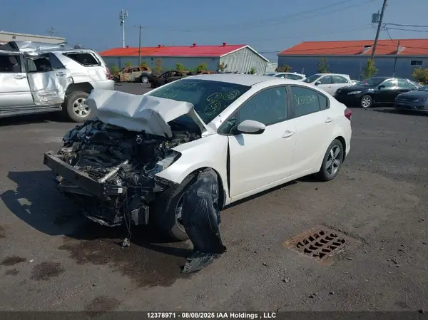 3KPFL4A72JE187108 2018 KIA FORTE - Image 2