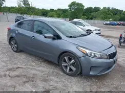 3KPFL4A72JE195533 2018 KIA FORTE