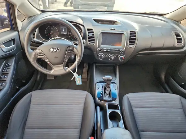 3KPFL4A72JE195970 2018 KIA FORTE - Image 8