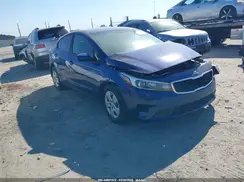 3KPFL4A72JE196911 2018 KIA FORTE