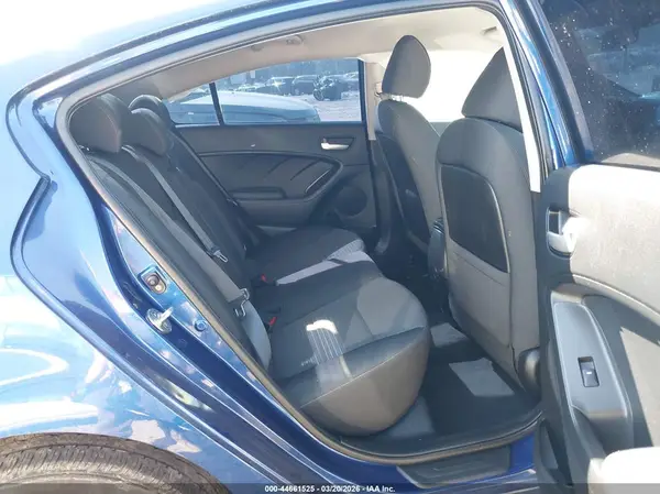 3KPFL4A72JE196911 2018 KIA FORTE - Image 8