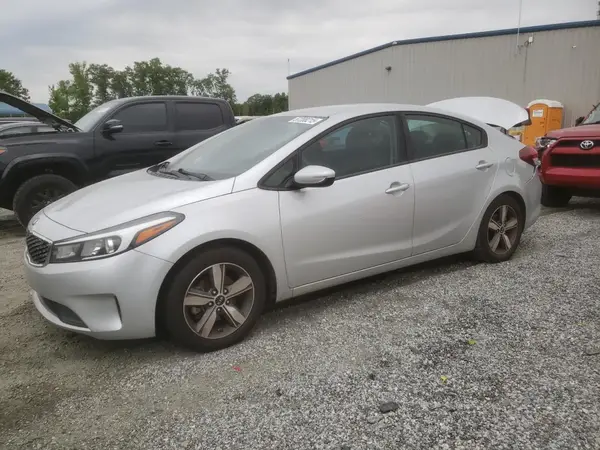 3KPFL4A72JE200911 2018 KIA FORTE - Image 1