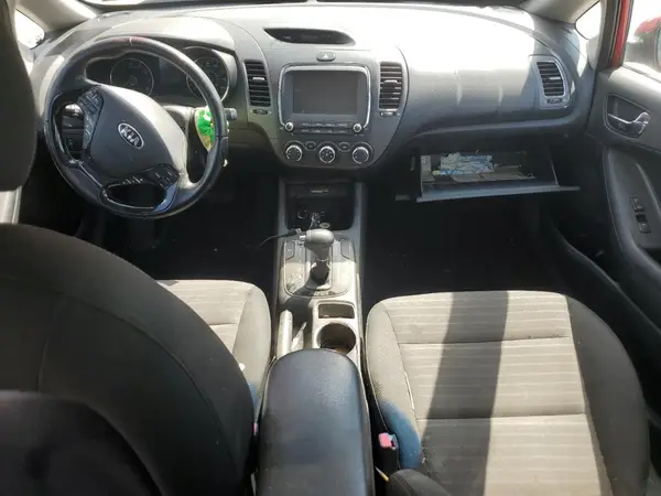 3KPFL4A72JE200939 2018 KIA FORTE - Image 8