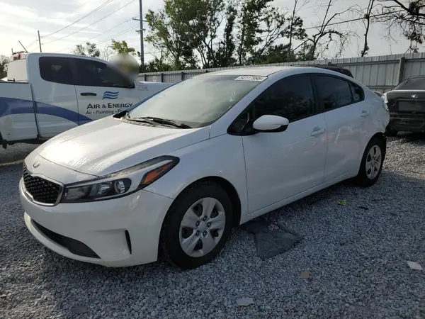3KPFL4A72JE202903 2018 KIA FORTE - Image 1