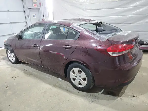 3KPFL4A72JE209463 2018 KIA FORTE - Image 2