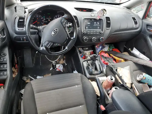 3KPFL4A72JE214100 2018 KIA FORTE - Image 8