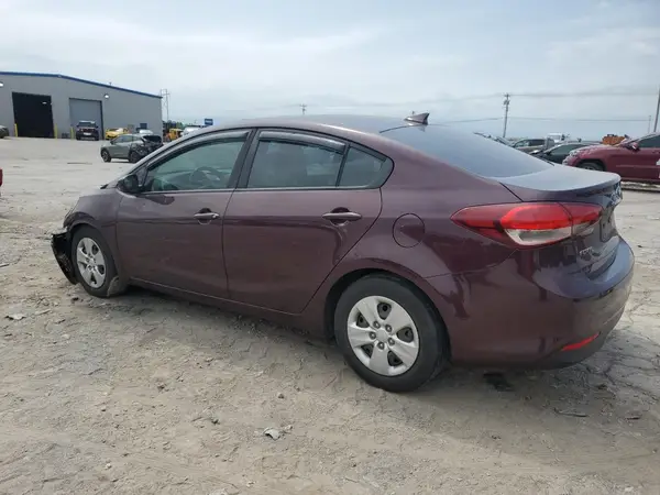 3KPFL4A72JE224139 2018 KIA FORTE - Image 2