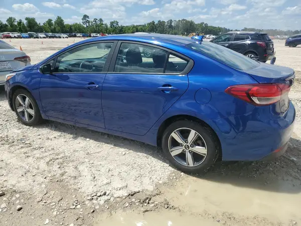 3KPFL4A72JE232743 2018 KIA FORTE - Image 2