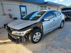 3KPFL4A72JE234377 2018 KIA FORTE