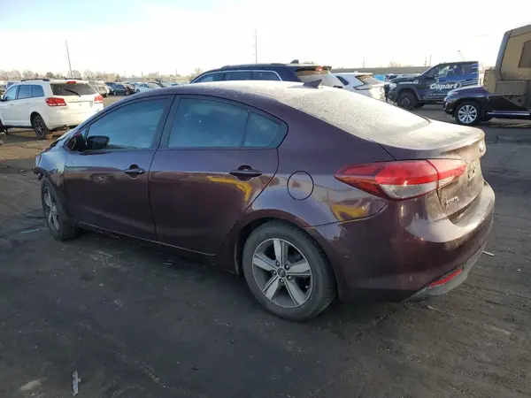 3KPFL4A72JE244021 2018 KIA FORTE - Image 2