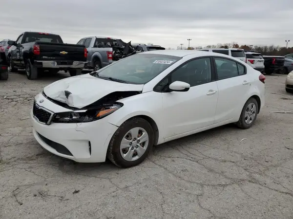 3KPFL4A72JE247078 2018 KIA FORTE - Image 1