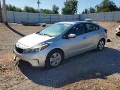 3KPFL4A72JE249140 2018 KIA FORTE