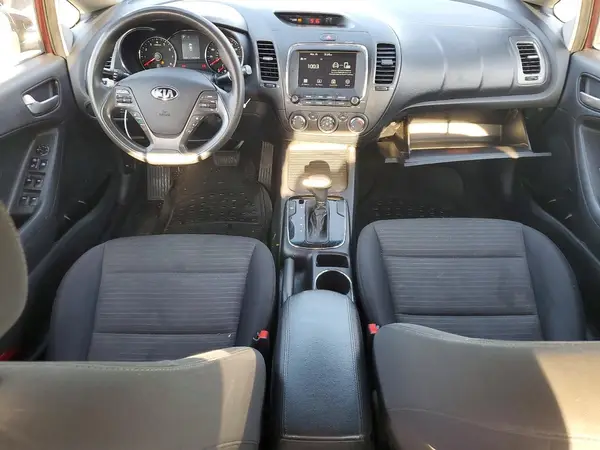 3KPFL4A72JE250708 2018 KIA FORTE - Image 8