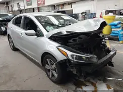 3KPFL4A72JE255763 2018 KIA FORTE