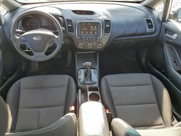 3KPFL4A72JE269162 2018 KIA FORTE - Image 8