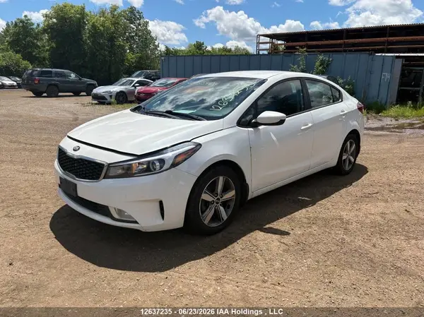 3KPFL4A72JE282042 2018 KIA FORTE - Image 2