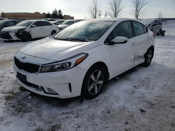 3KPFL4A72JE282526 2018 KIA FORTE - Image 2