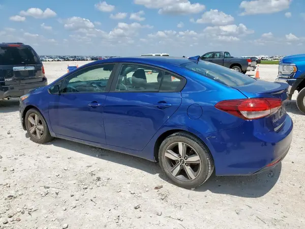 3KPFL4A72JE283725 2018 KIA FORTE - Image 2