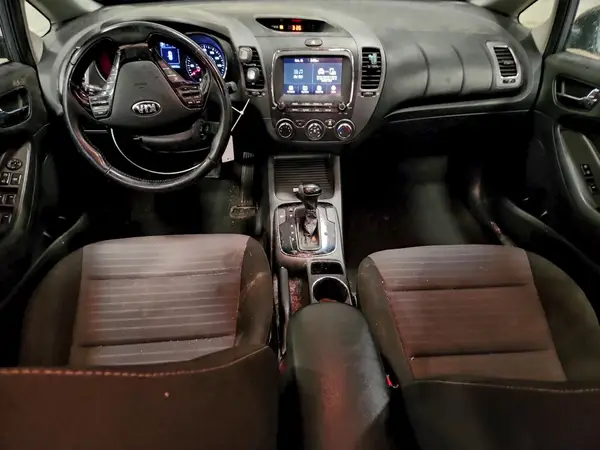 3KPFL4A73HE006639 2017 KIA FORTE - Image 8