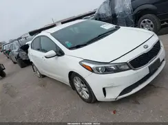 3KPFL4A73HE011520 2017 KIA FORTE