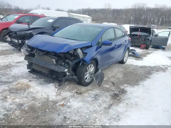 3KPFL4A73HE013820 2017 KIA FORTE - Image 2