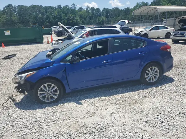 3KPFL4A73HE017463 2017 KIA FORTE - Image 1