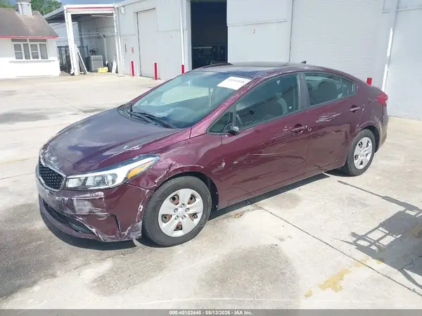 3KPFL4A73HE017947 2017 KIA FORTE - Image 2