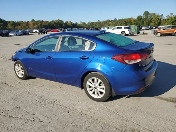 3KPFL4A73HE020508 2017 KIA FORTE - Image 2