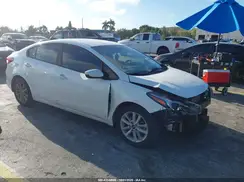 3KPFL4A73HE029113 2017 KIA FORTE