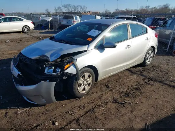 3KPFL4A73HE029984 2017 KIA FORTE - Image 2
