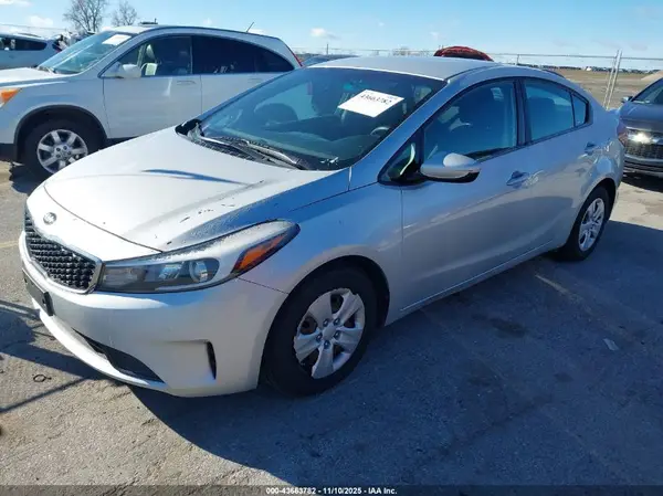 3KPFL4A73HE034473 2017 KIA FORTE - Image 2