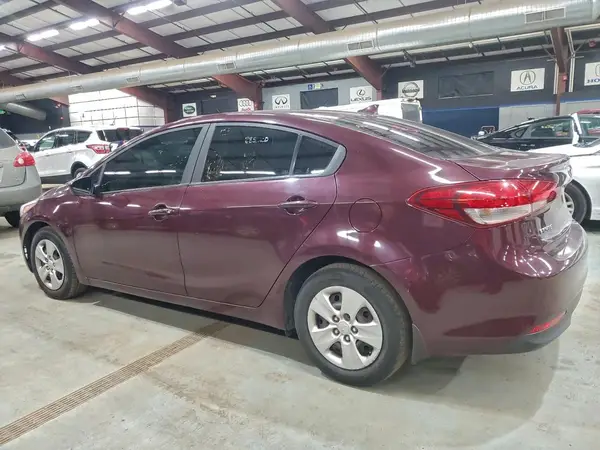 3KPFL4A73HE035073 2017 KIA FORTE - Image 2