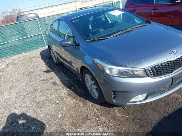 3KPFL4A73HE044078 2017 KIA FORTE - Image 1