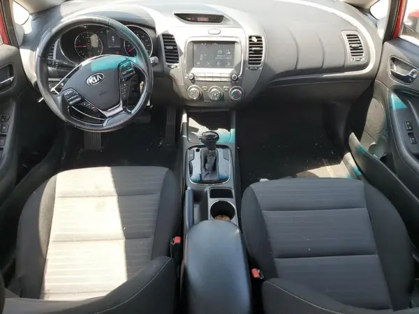 3KPFL4A73HE046722 2017 KIA FORTE - Image 8