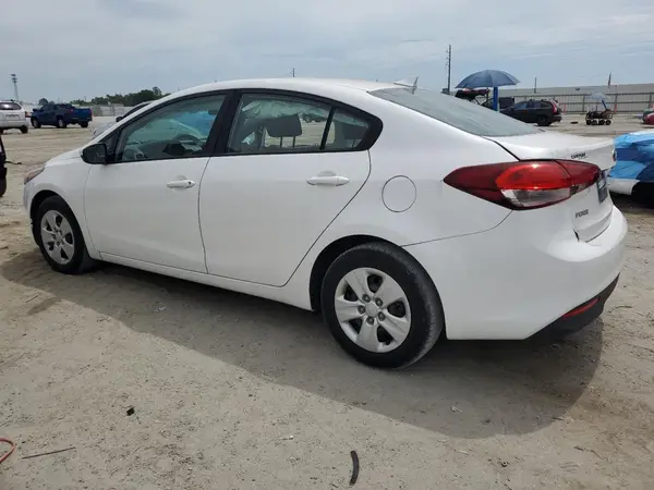 3KPFL4A73HE046820 2017 KIA FORTE - Image 2