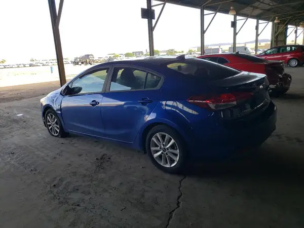 3KPFL4A73HE049216 2017 KIA FORTE - Image 2