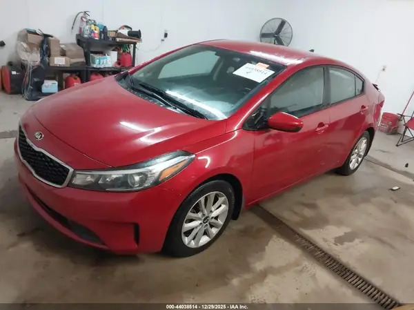 3KPFL4A73HE053847 2017 KIA FORTE - Image 2