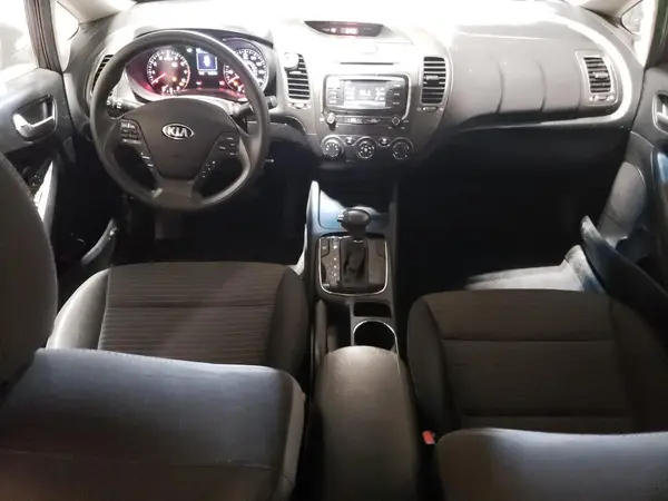 3KPFL4A73HE054710 2017 KIA FORTE - Image 8