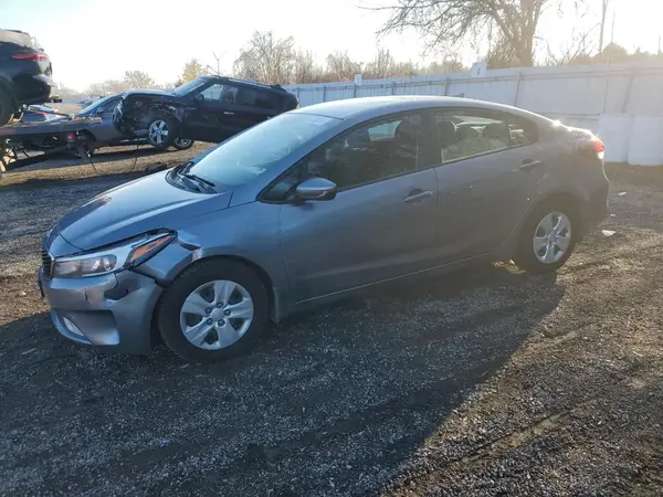 3KPFL4A73HE091532 2017 KIA FORTE - Image 1
