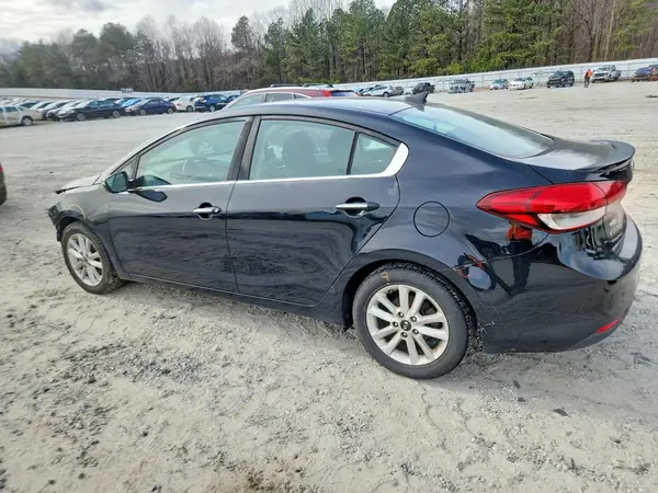 3KPFL4A73HE091837 2017 KIA FORTE - Image 2