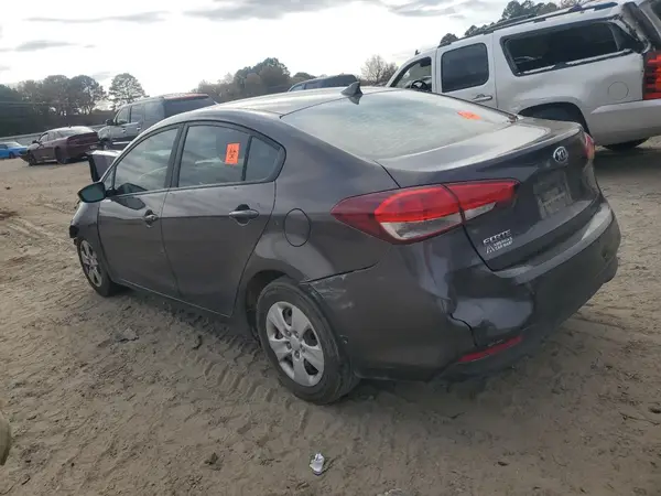 3KPFL4A73HE097959 2017 KIA FORTE - Image 2