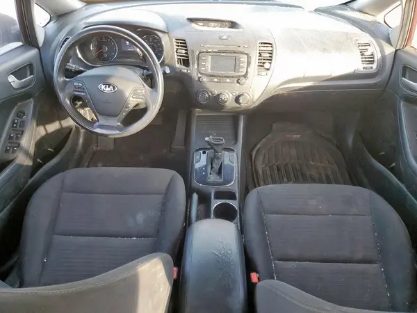 3KPFL4A73HE100469 2017 KIA FORTE - Image 8