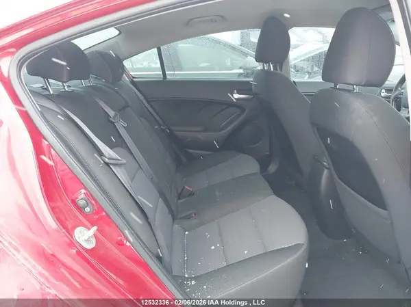 3KPFL4A73HE102173 2017 KIA FORTE - Image 8
