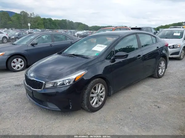 3KPFL4A73HE103629 2017 KIA FORTE - Image 2