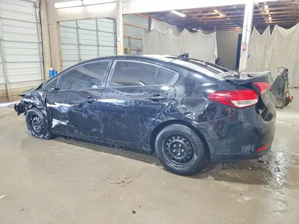 3KPFL4A73HE108250 2017 KIA FORTE - Image 2